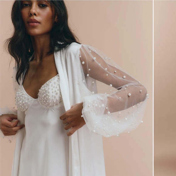 Bridal Robe - Picture 2 of 11